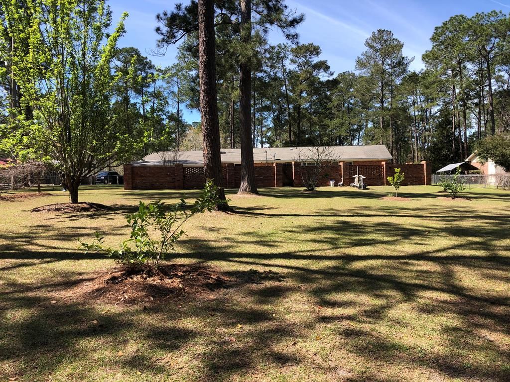 1409 10th St SE, Moultrie, GA 31768
